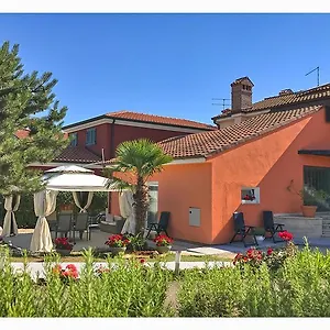 https://apartments-gvarda.in-istria.net